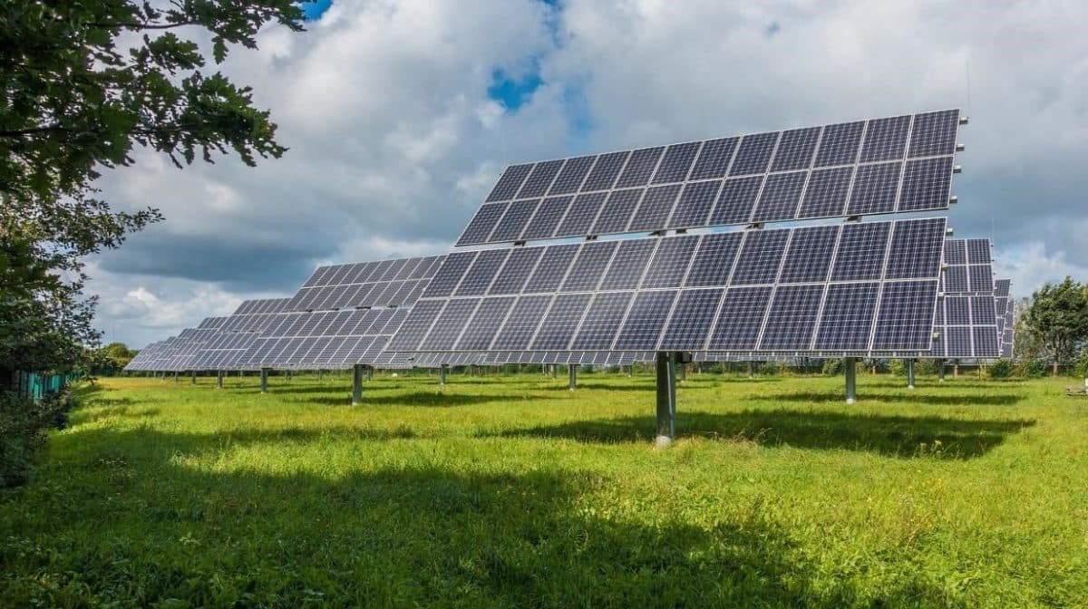 Energía fotovoltaica. Definición y beneficios para un hogar