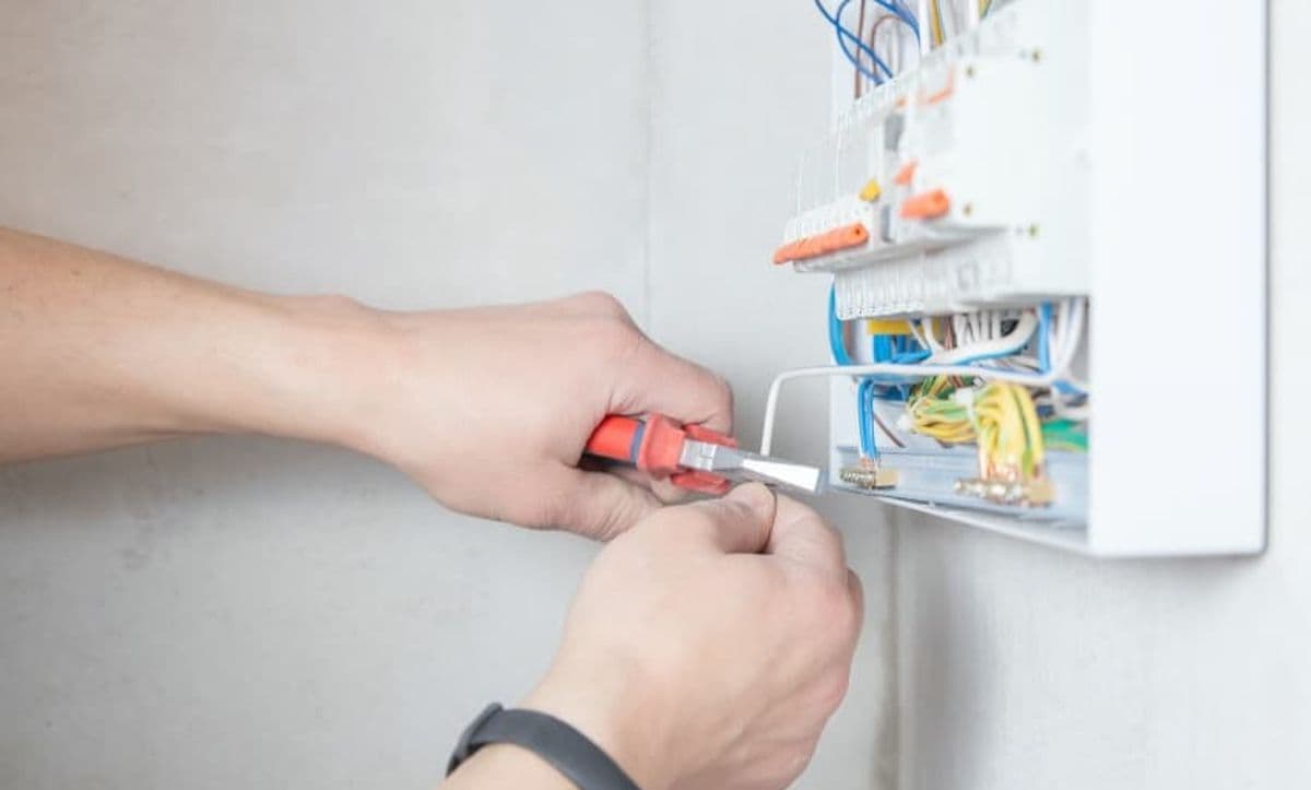 Importancia de la seguridad en las instalaciones eléctricas del hogar
